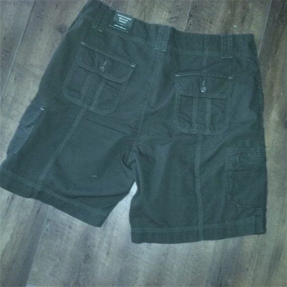 Eddie Bauer Pants - NEW!! Eddie Bauer Organic RipStop Cargo shorts